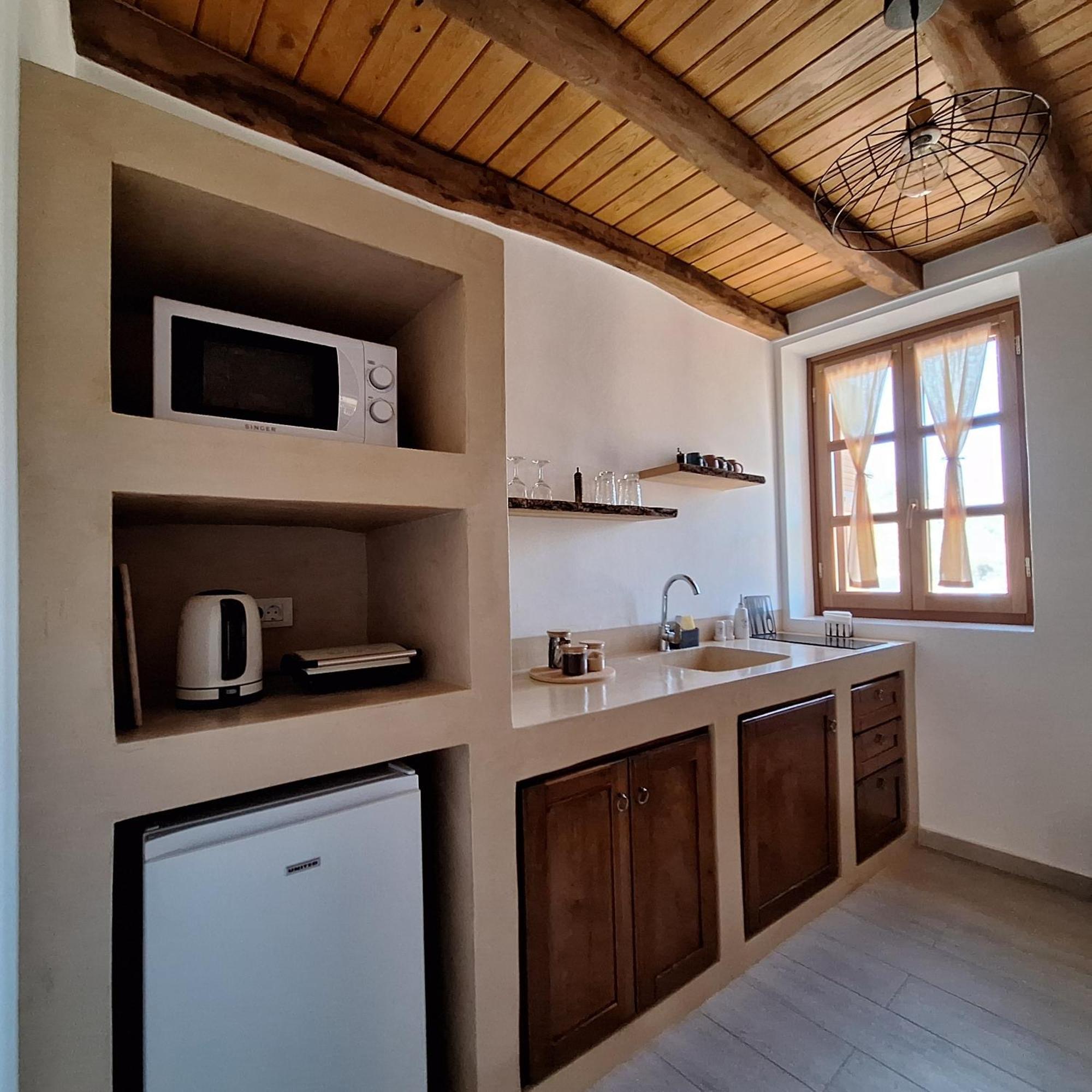 To Pefko - Mezzanines - Daire Meyísti Dış mekan fotoğraf