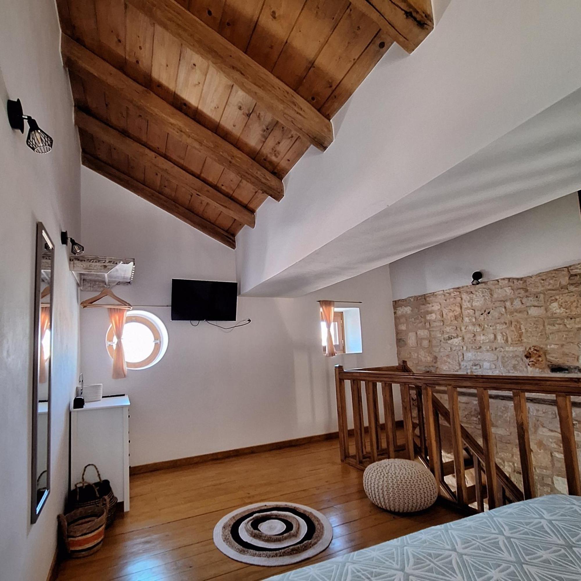 To Pefko - Mezzanines - Daire Meyísti Dış mekan fotoğraf