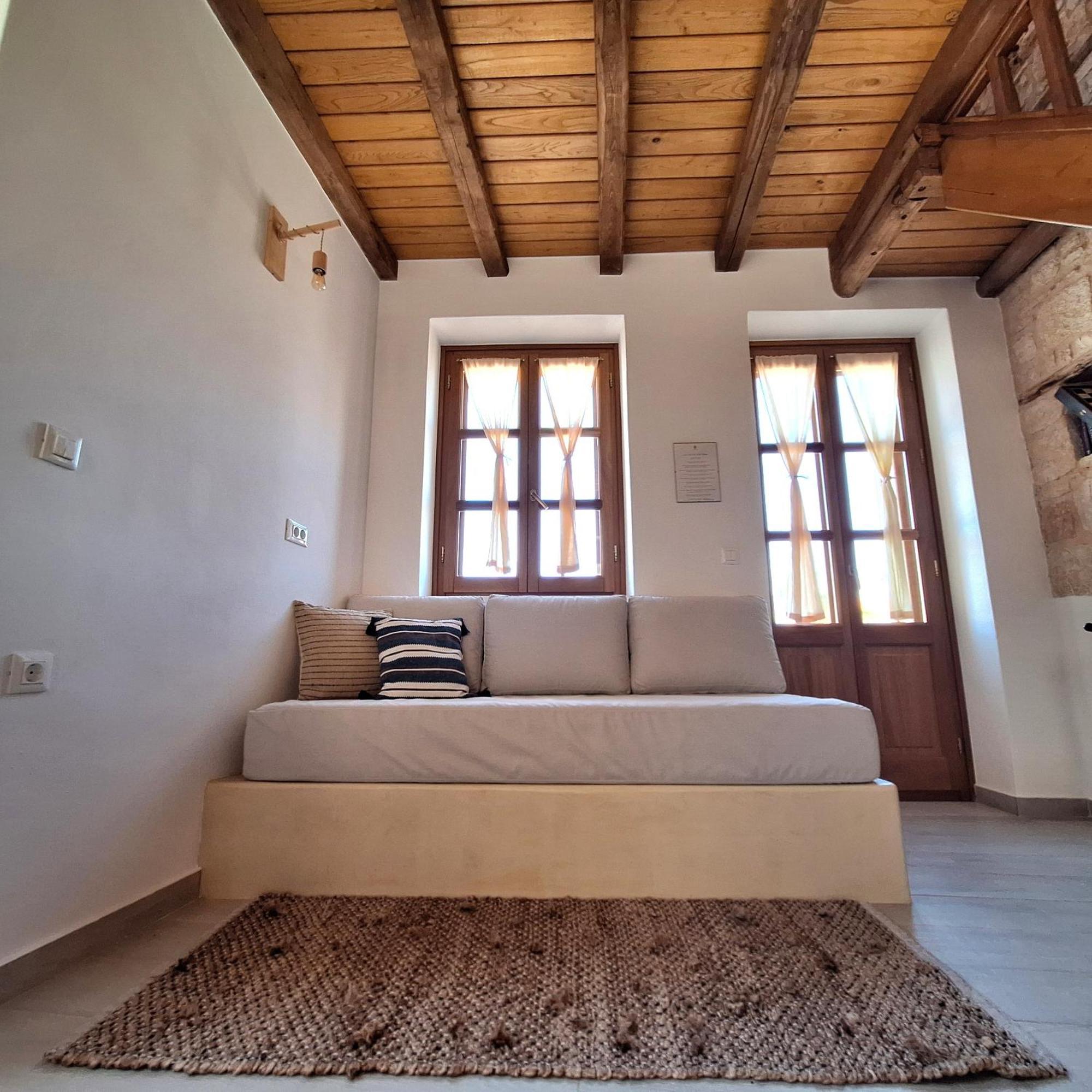To Pefko - Mezzanines - Daire Meyísti Dış mekan fotoğraf