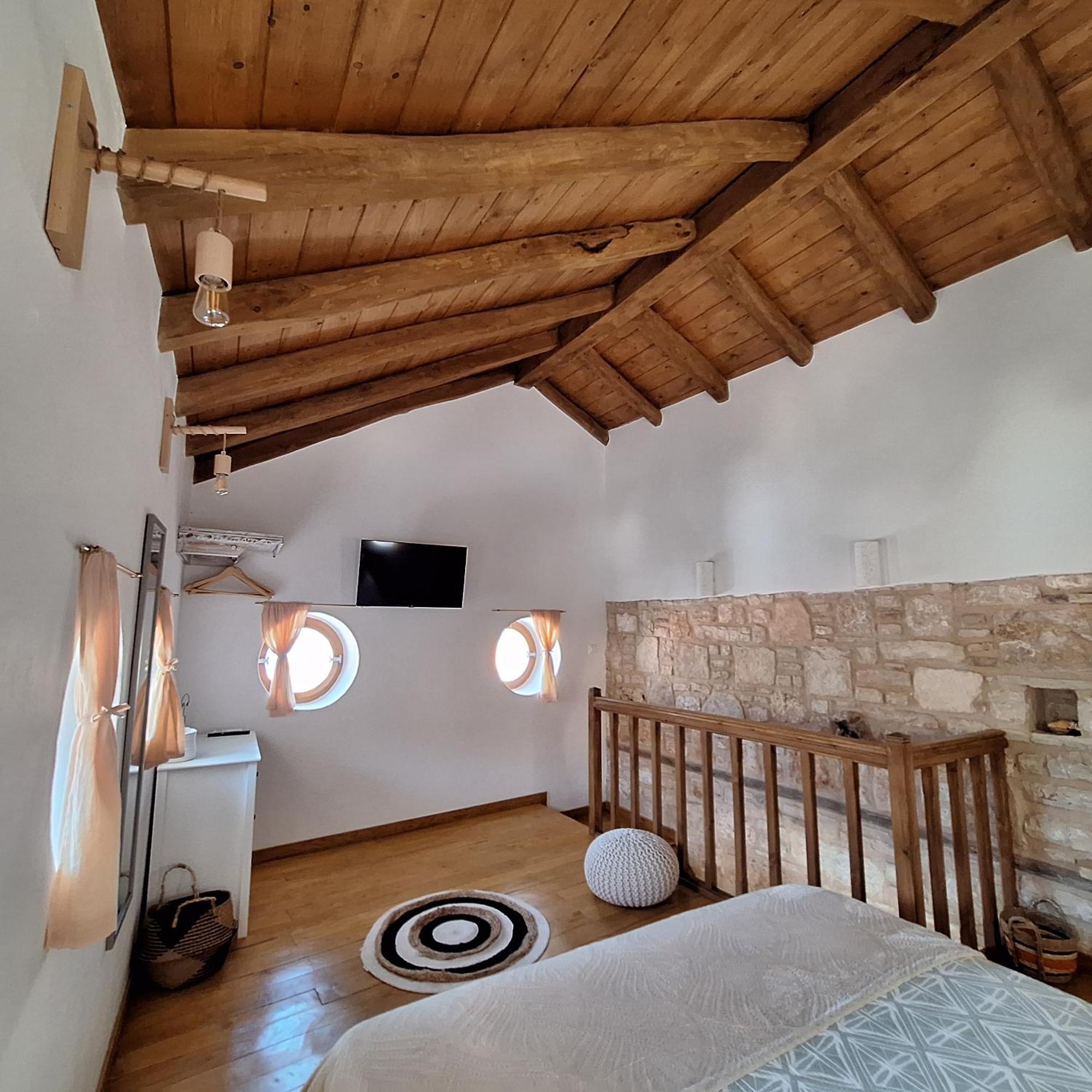 To Pefko - Mezzanines - Daire Meyísti Dış mekan fotoğraf